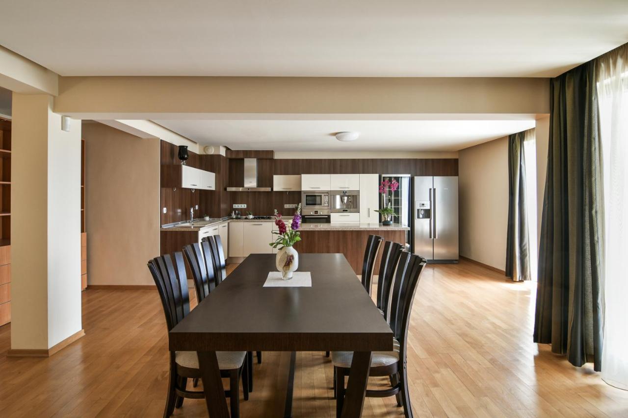 וארנה Central Flat With Monster Living Room מראה חיצוני תמונה