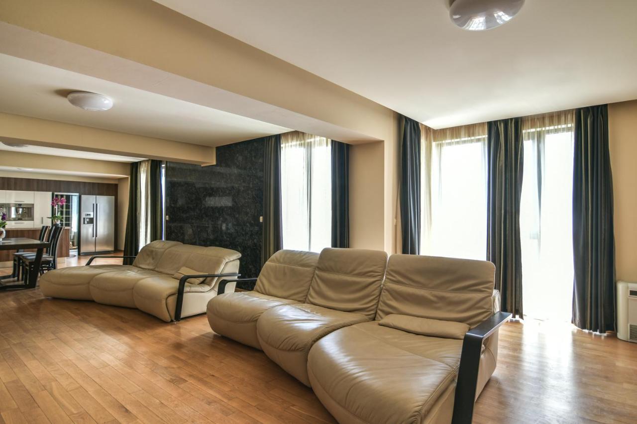 וארנה Central Flat With Monster Living Room מראה חיצוני תמונה