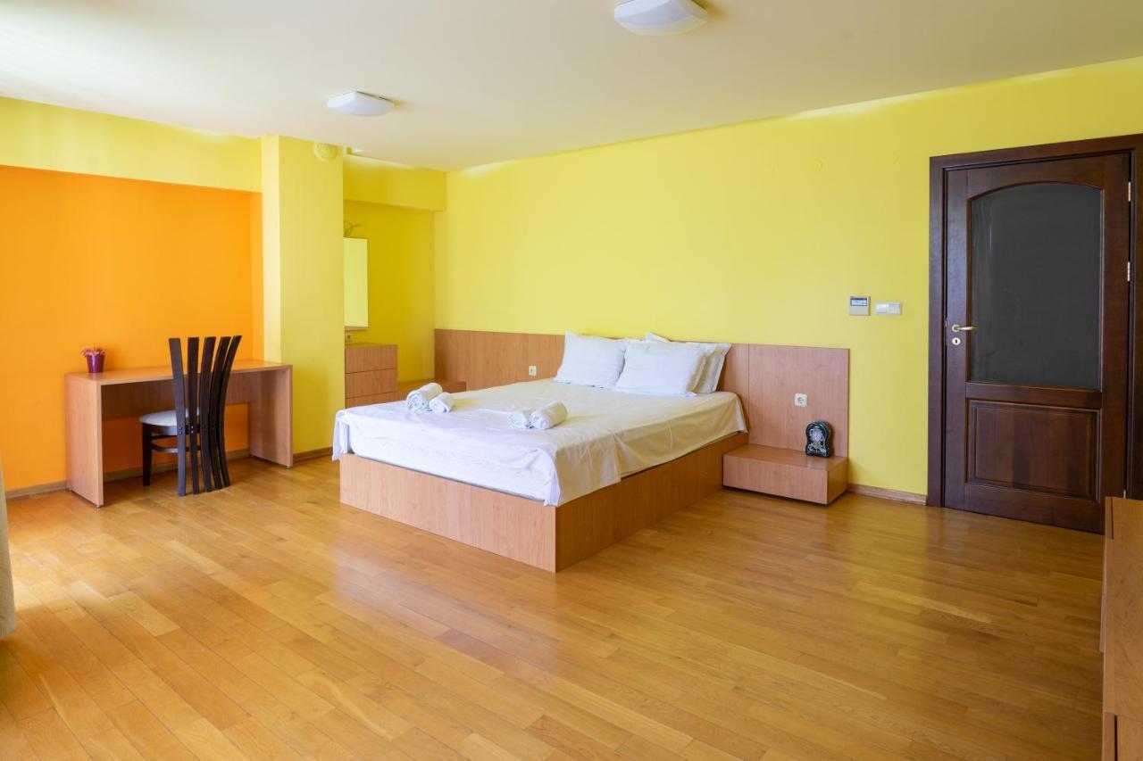 וארנה Central Flat With Monster Living Room מראה חיצוני תמונה